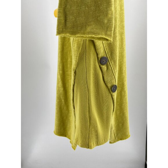 Chalet Women's Pistachio V-Neck Asymmetrical Tunic Top With Side Buttons & 3/4 S - Picture 5 of 13